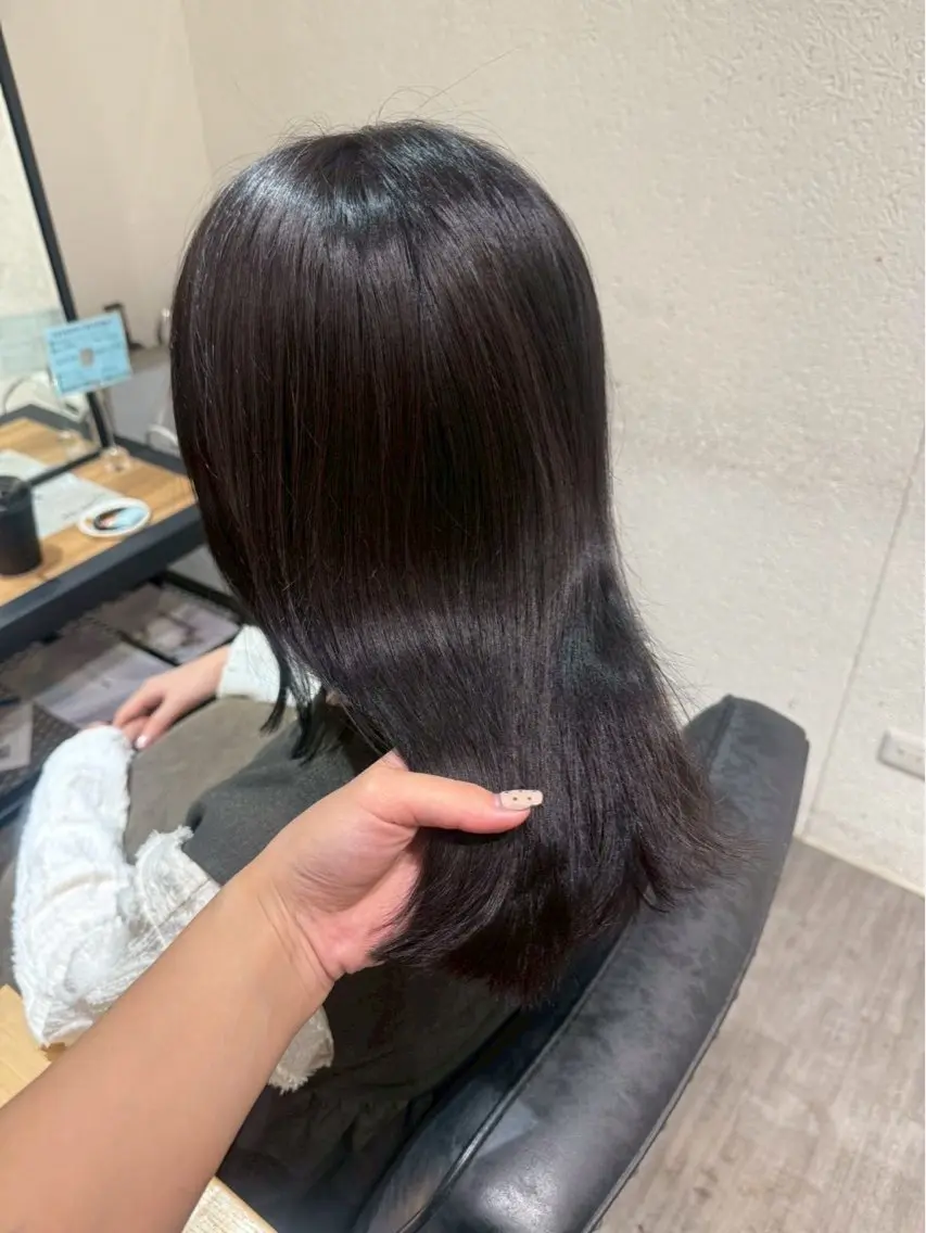 セミロング カラー nijika/ カラーリスト🫧のヘアスタイル