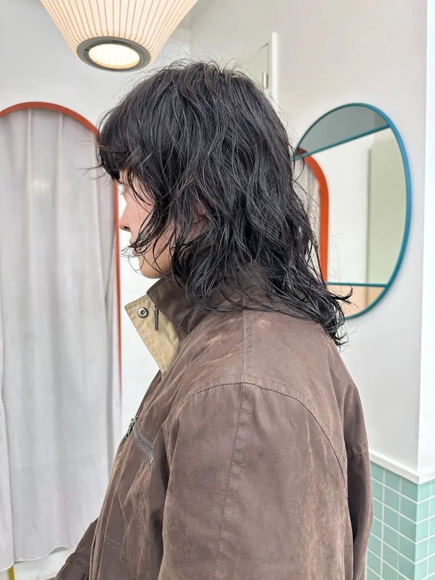 ミディアム パーマ ミディアムレイヤー ミディアムパーマ レイヤーカット カット パーマ トリートメント ボブ/レイヤー/ケア パーマ/リュウタのヘアスタイル