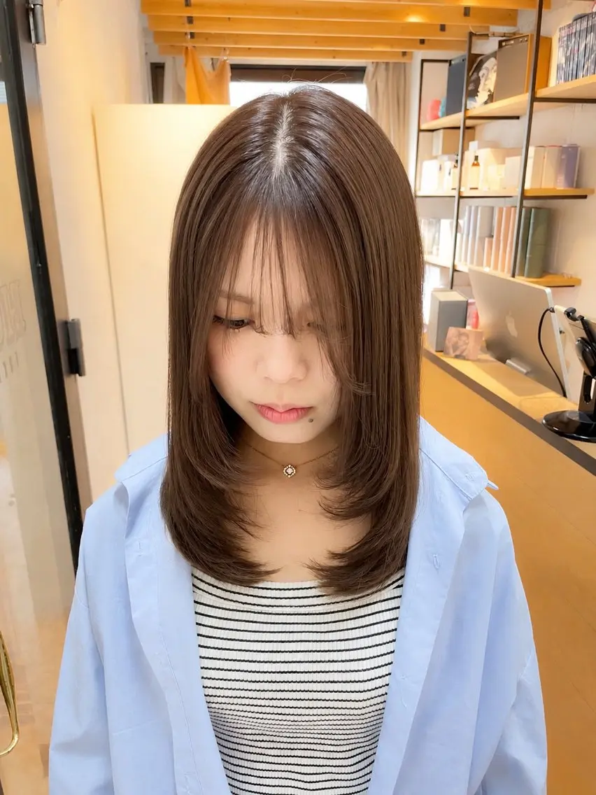 ミディアム カット ヘアカラー EIGHT サイショ ミズキのヘアスタイル