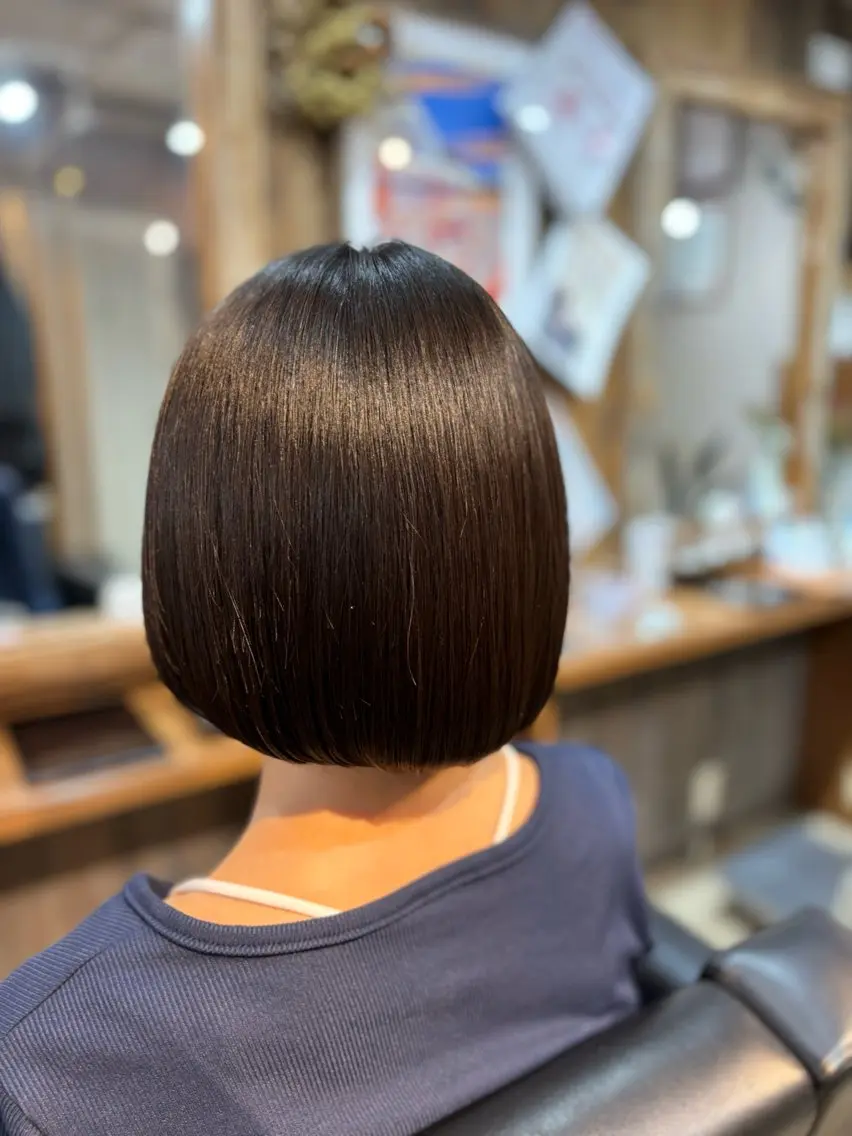 ショート 多幸感 /透明感カラー/リサのヘアスタイル