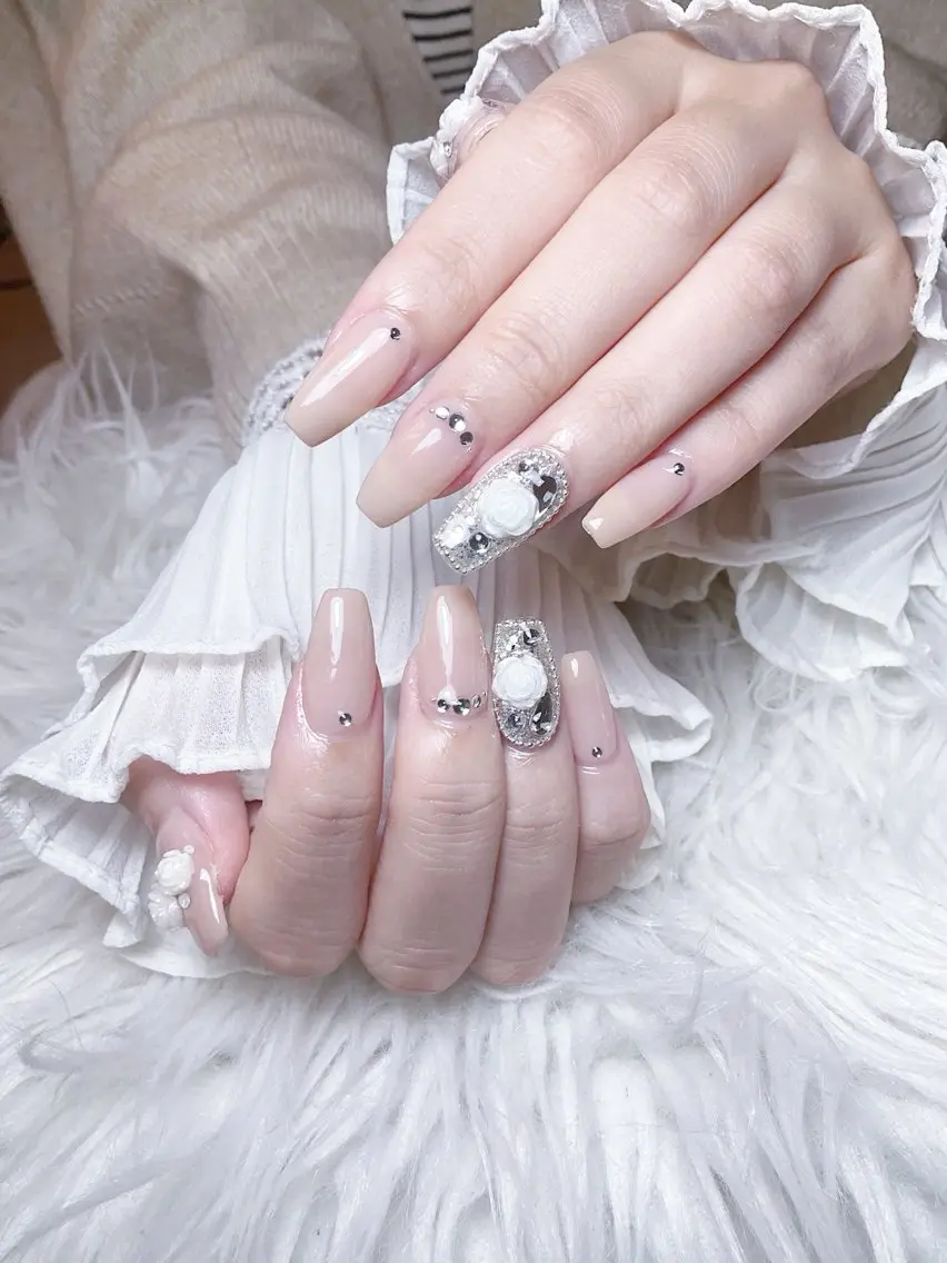 ネイル ハンドネイル 🍭Yun nail hyejin🌸のネイルデザイン