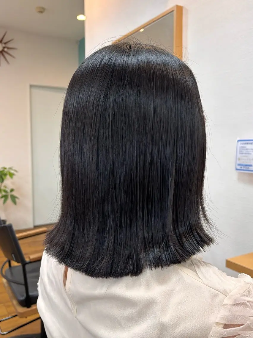 ミディアム 切りっぱなしボブ ボブ MOLLA モ モ カ︎☺︎のヘアスタイル