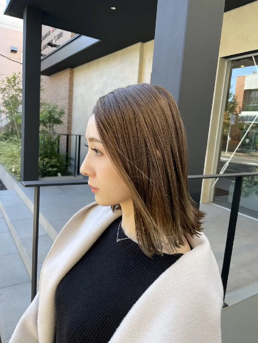 カラー 山崎 里桜のヘアスタイル