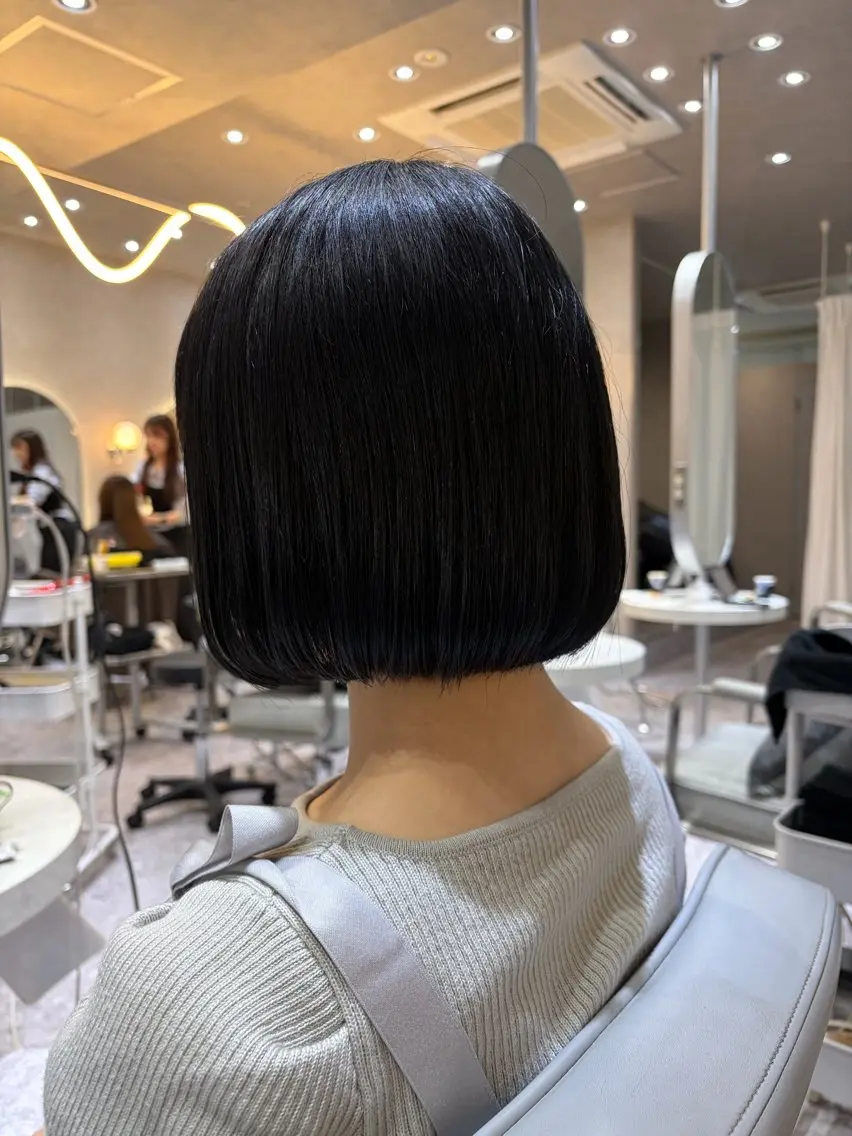 ショート カラー 黒髪 ブルーカラー ブルーブラック 透明感カラー ボブ ヘアカラー Ayano🎀似 合わせ×透明感🎀のヘアスタイル