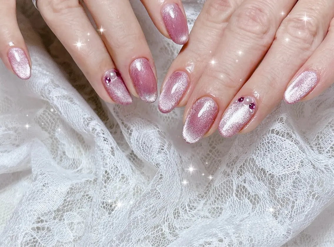 ネイル キラキラネイル マグネットネイル マグネットワンカラー ワンカラーネイル ハンドネイル FLARE NAIL フレアネイルのネイルデザイン