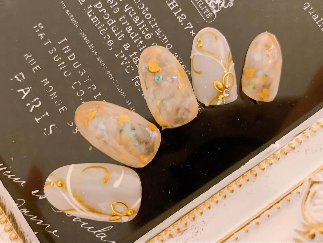 ネイル f'bloom  L’ecrinのネイルデザイン