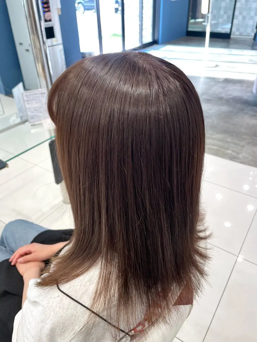 セミロング ヘアカラー トリートメント Saya／ 縮毛矯正・髪質改善のヘアスタイル