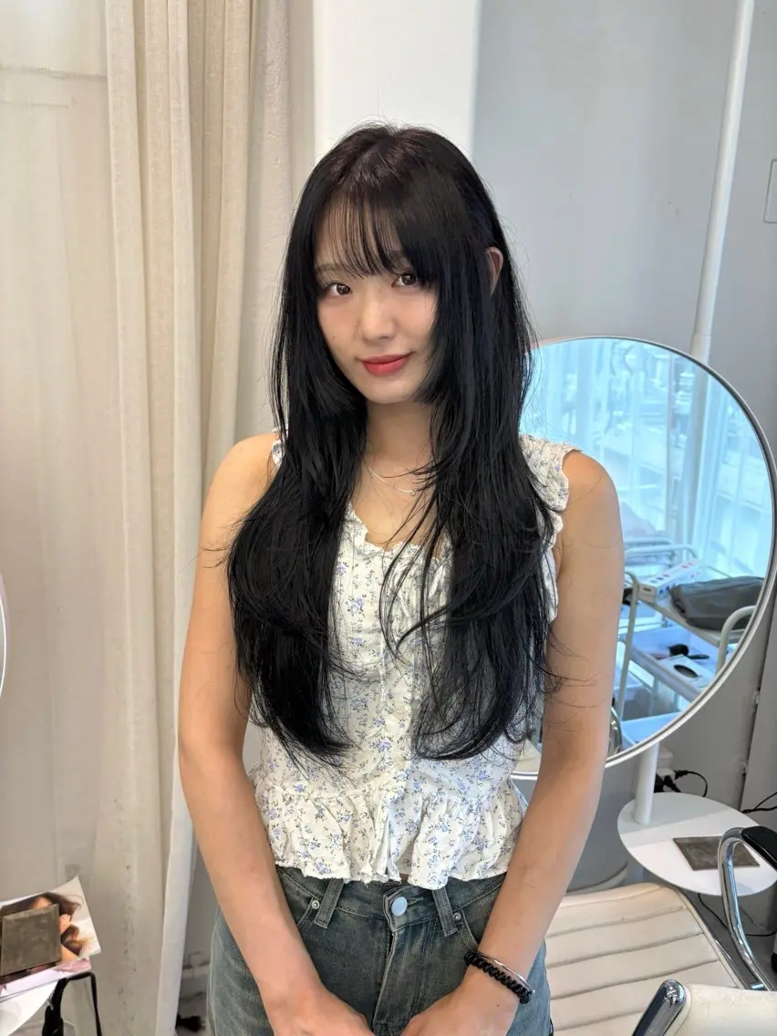 ロング カラー 韓国風ヘア レイヤーカット ロング カット ヘアカラー トリートメント レイヤーカット🎀 kanaのヘアスタイル