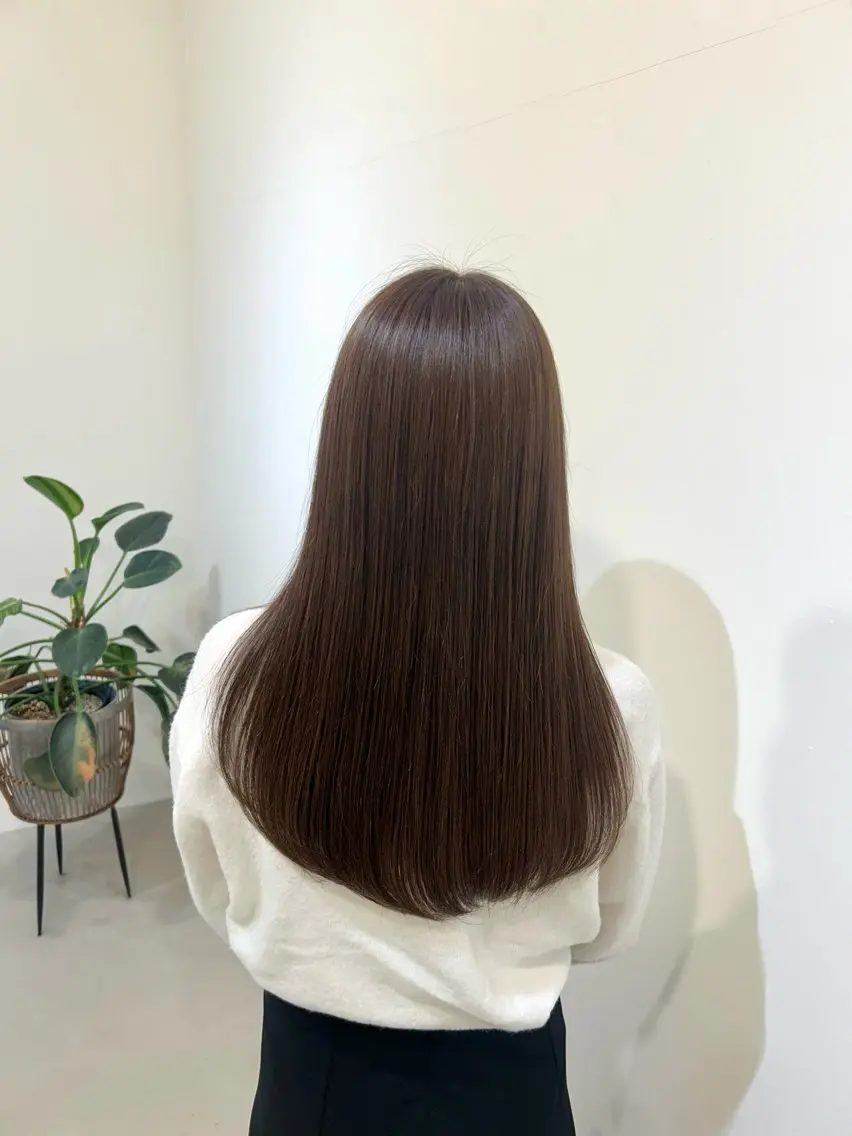 ロング カラー ブラウンカラー 透明感カラー つくばUtooe's 石田桃花のヘアスタイル