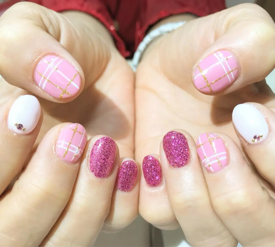 ネイル フットネイル ラメ(グリッター) ピンク シンプルネイル 春ネイル nail fufla ♡yamane♡のネイルデザイン