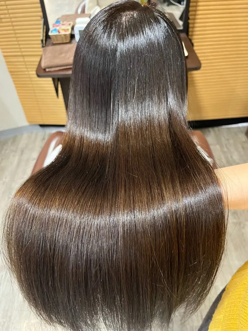 ロング SHIORI💜口コ ミNo.1艶カラーのヘアスタイル