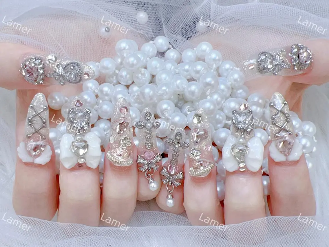 ネイル hikikibyee ♡のネイルデザイン