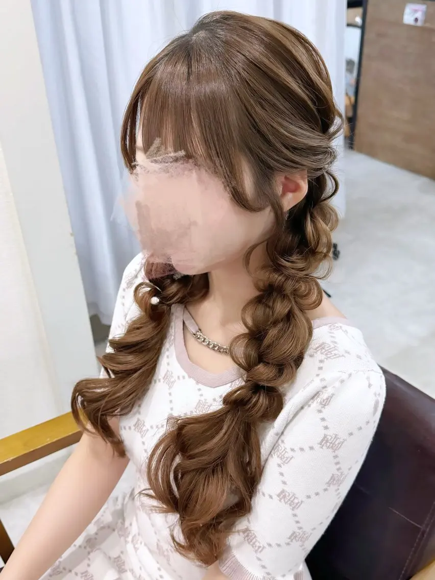 ヘアアレンジ セットサロンCURE 🩵あんみのマツエク・マツパデザイン