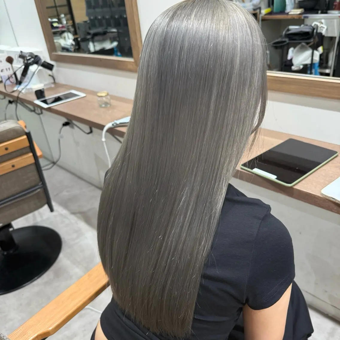 セミロング ヘアカラー トリートメント ルナ🫐縮毛矯正 🫐髪質改善のヘアスタイル