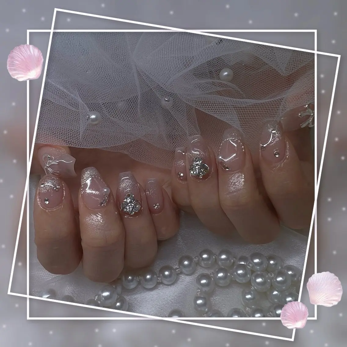 ネイル チークネイル フレンチネイル グラデーション マグネットネイル マグネットフレンチ ハンドネイル Chill Nailsalonのネイルデザイン