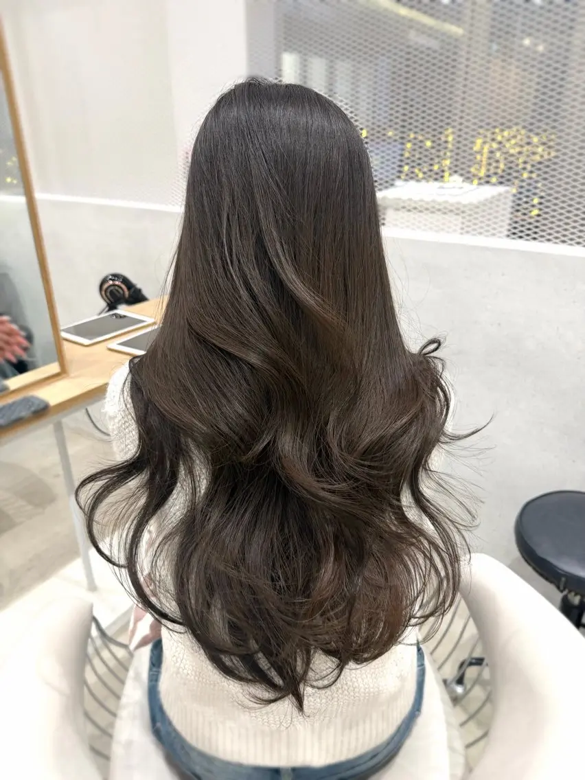 ロング カット ヘアカラー トリートメント SONA/レイヤー/ 顔周り/ダブルカラーのヘアスタイル