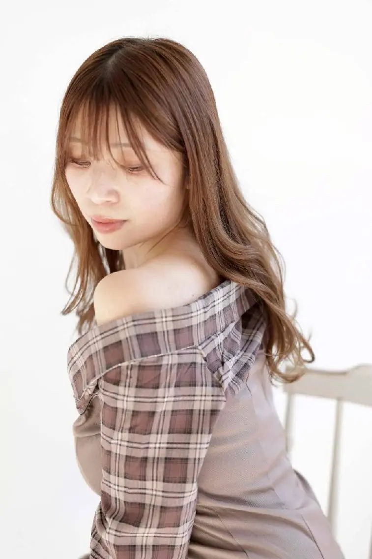 束感まつぱ🫧 なつき🫧のヘアスタイル