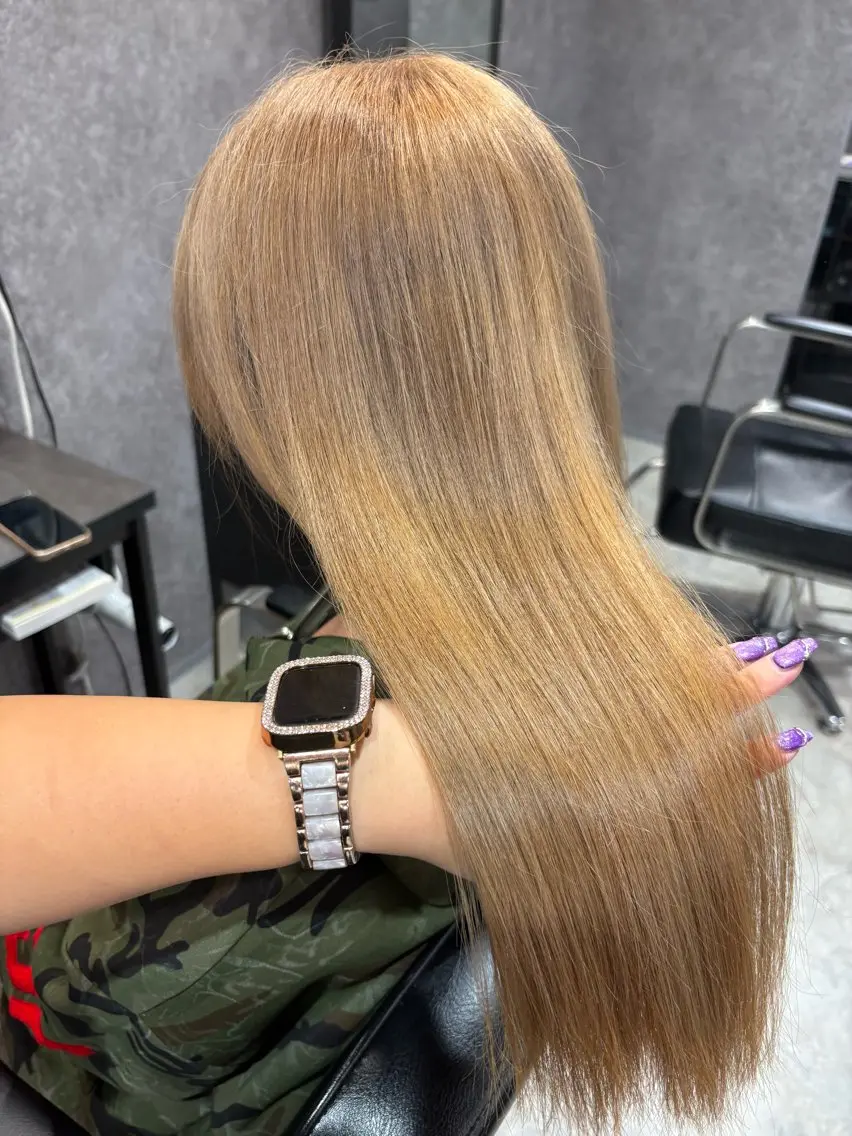 ロング カラー ベージュカラー ブリーチ トリートメント ヘアカラー ink mocaのヘアスタイル