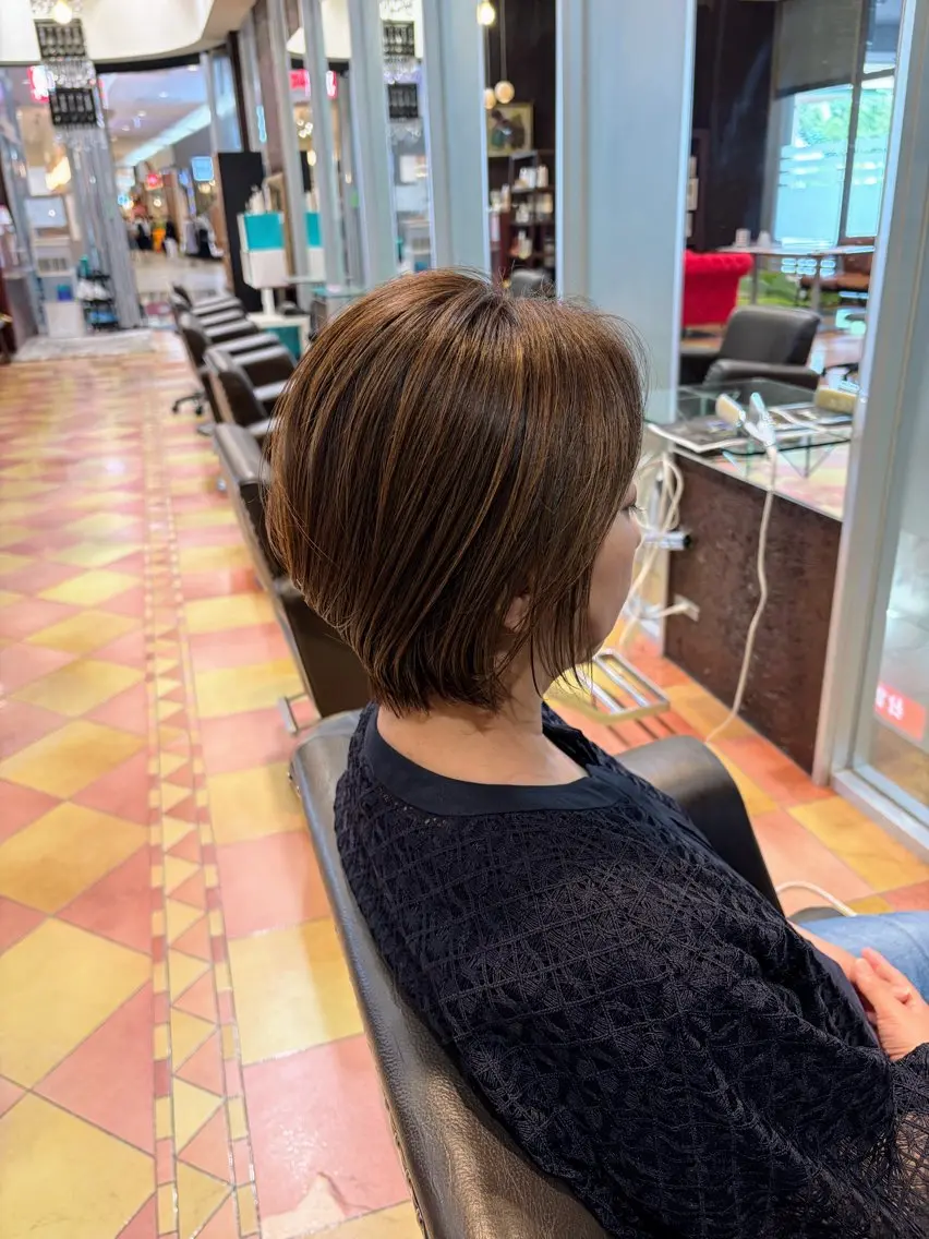 ショート カラー 長谷川 賢治のヘアスタイル