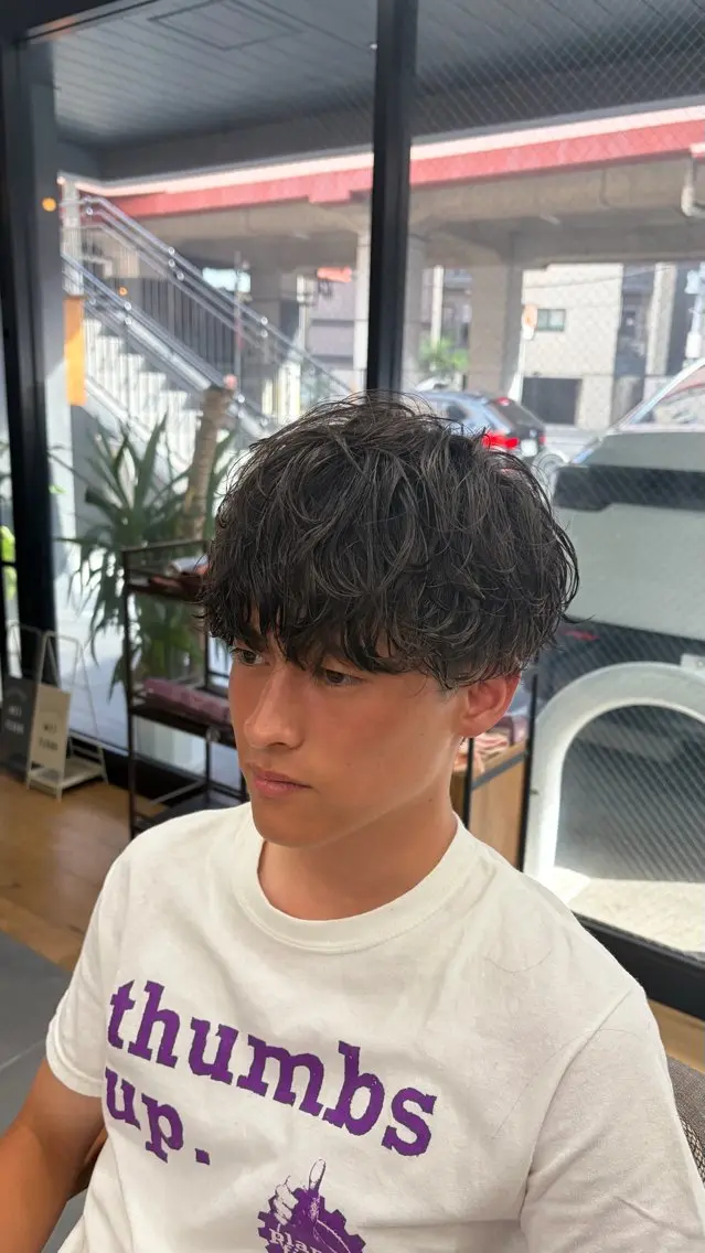 パーマ メンズ メンズ韓国風 マッシュ メンズパーマ ニュアンスパーマ カット パーマ 紫牟田 望吾のヘアスタイル