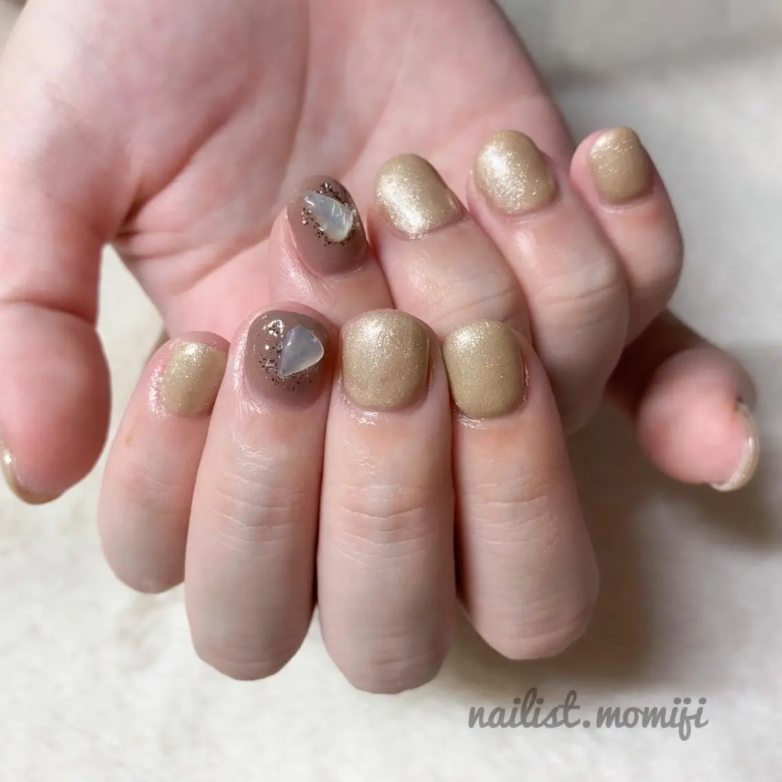 ネイル キラキラネイル ストーンネイル nailist_ momijiのネイルデザイン