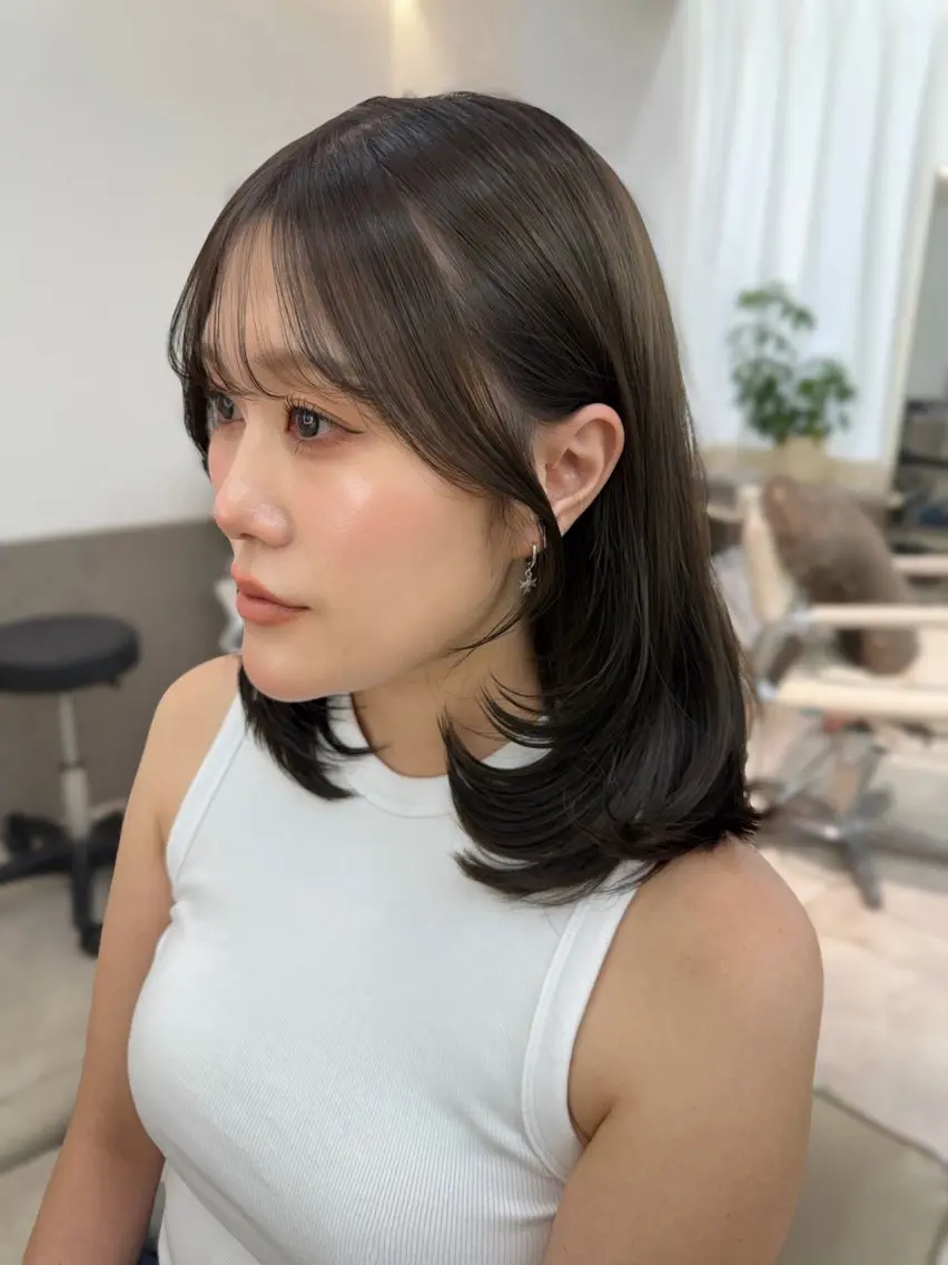 ミディアム カット ヘアカラー トリートメント 𝓝𝓪𝓷𝓪 くびれ/韓国風/新宿のヘアスタイル