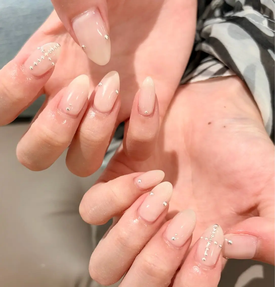 ネイル ハンドネイル DEEokazaki ayaka.Tのネイルデザイン