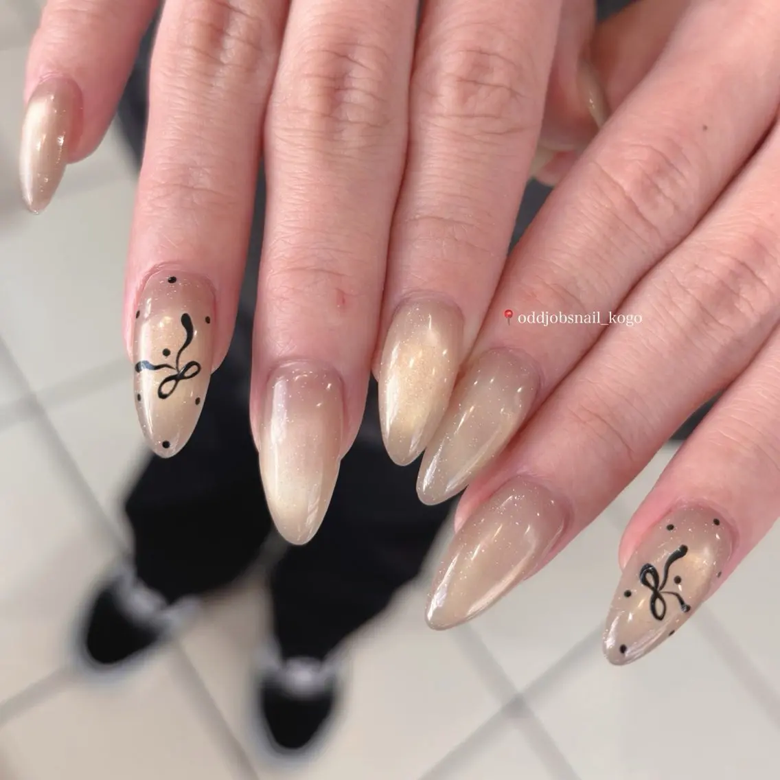 【Hand】 2本artの写真