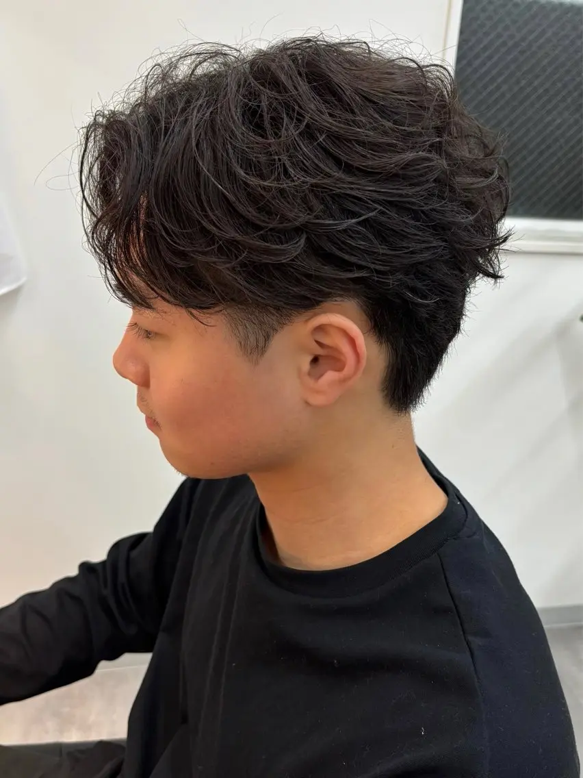 パーマ メンズ ビジネス フェザーパーマ メンズパーマ 保立フェザーパーマ 大人メンズヘア船橋駅のヘアスタイル