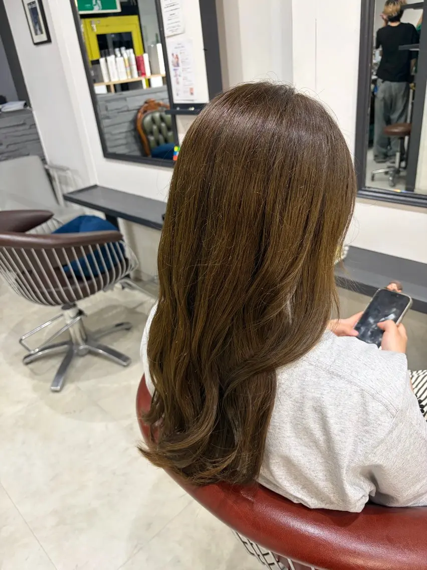 ロング ヘアカラー トリートメント NARVIS cocomiのヘアスタイル