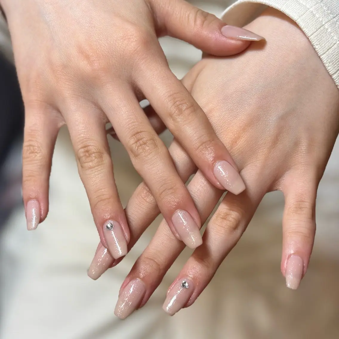 ネイル ワンカラーネイル ストーンネイル AYAMI🐥 モデルさん募集中のネイルデザイン