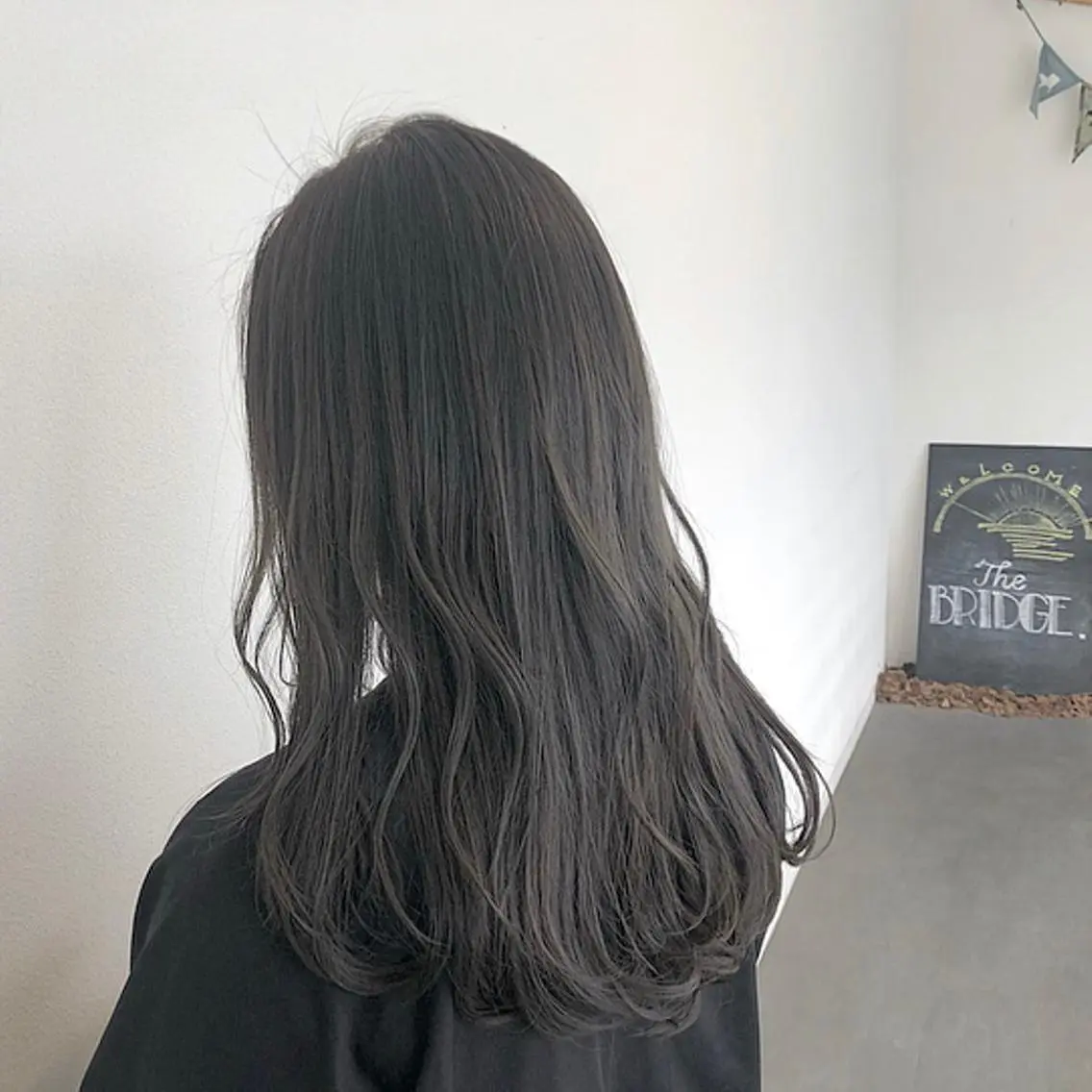セミロング カラー GPIP 近藤沙樹のヘアスタイル