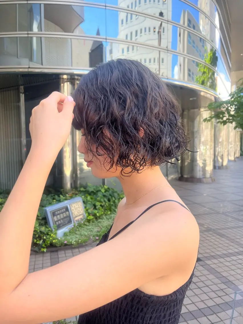 ミディアム ミディアムパーマ ボブ CLIQUE　有木 七虹のヘアスタイル