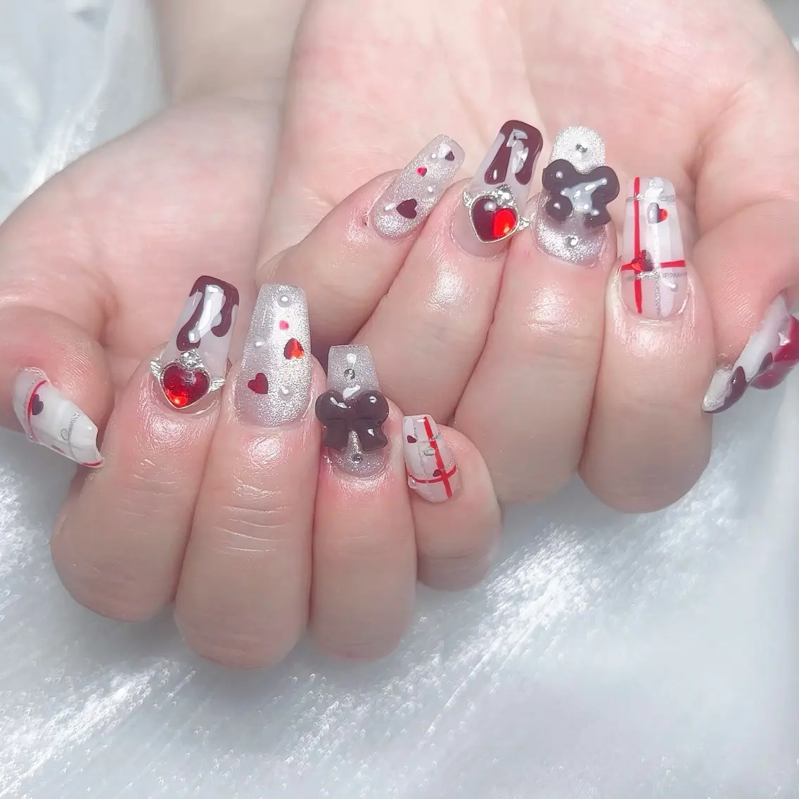 メンズ ネイル メンズ韓国風 アートネイル オーロラネイル ガーリー キラキラネイル ハンドネイル Nail salon 木にいるのネイルデザイン