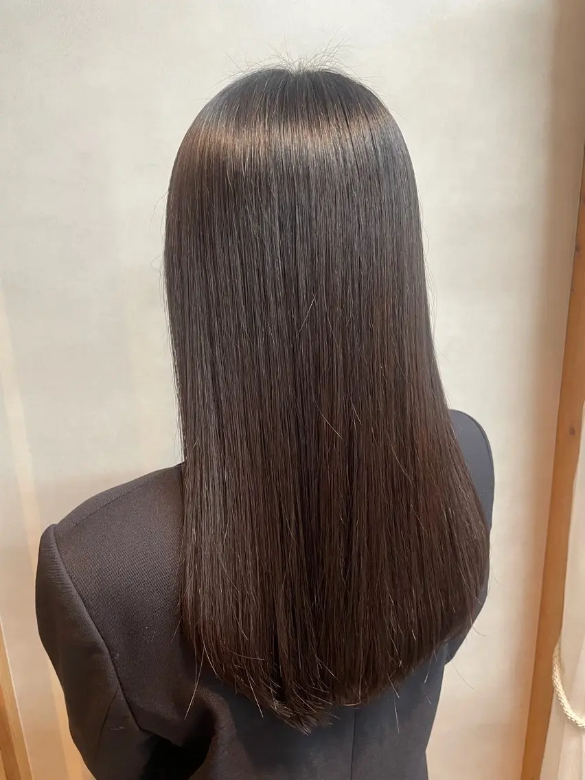 ロング モモ 【髪質改善】のヘアスタイル