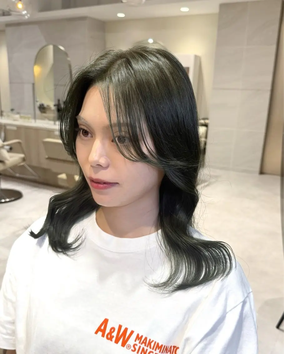ロング カラー ブリーチ ダブルカラー グレージュ ブリーチなしカラー オリーブグレージュ カット ヘアカラー 透明感カラー🌿 グレージュ🐺陽介のヘアスタイル