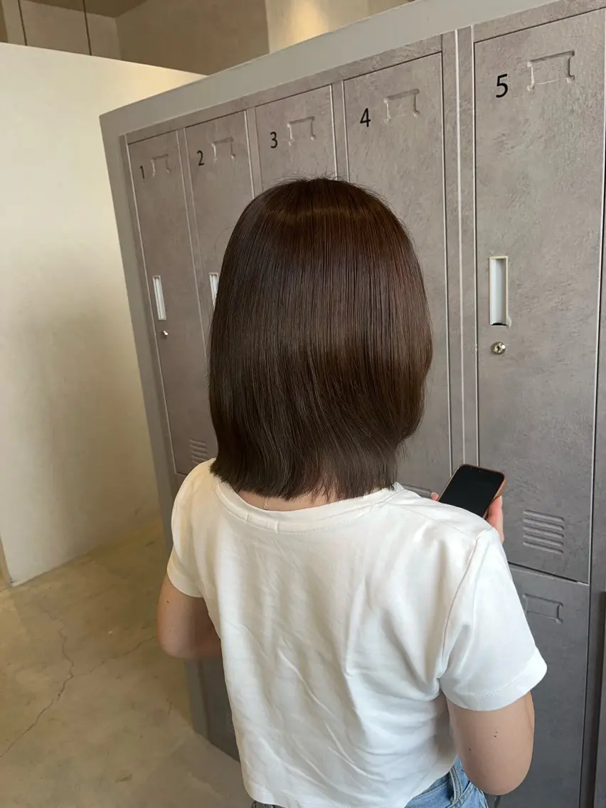 カラー グレージュ オリーブグレージュ オリーブグレー 福島 果音のヘアスタイル