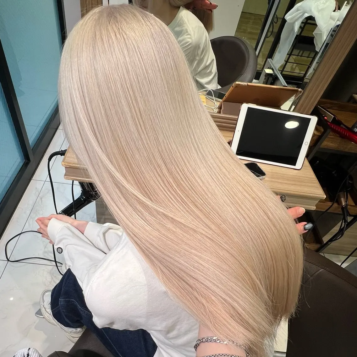 【トータルメニュー】🫧カット+ブリーチ込みケアダブルカラー+リペアトリートメント🫧(ケアブリーチ料込)(リタッチ可)の写真
