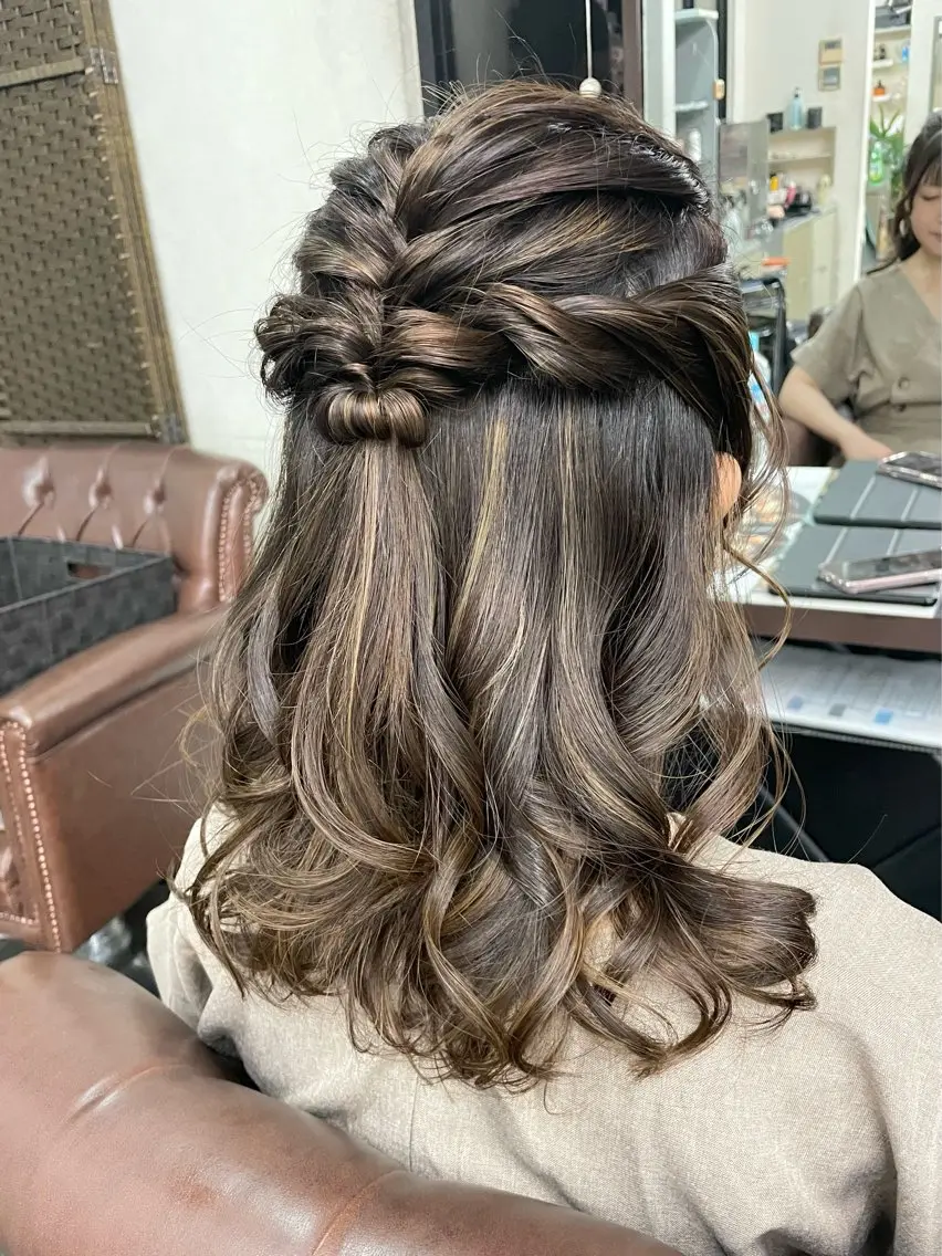 ミディアム ヘアアレンジ ヘアセット 沢田 瞳のヘアスタイル
