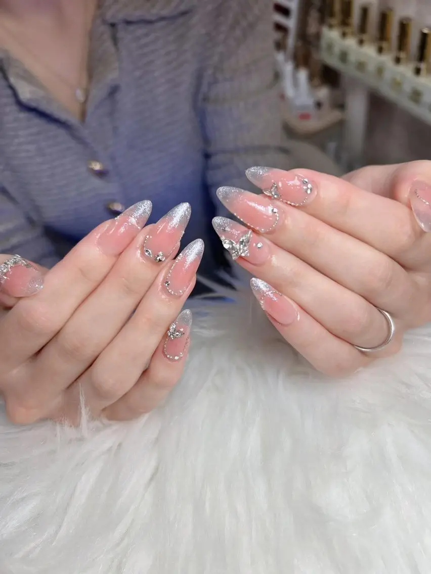 ネイル ハンドネイル Swan Nail Salonのネイルデザイン