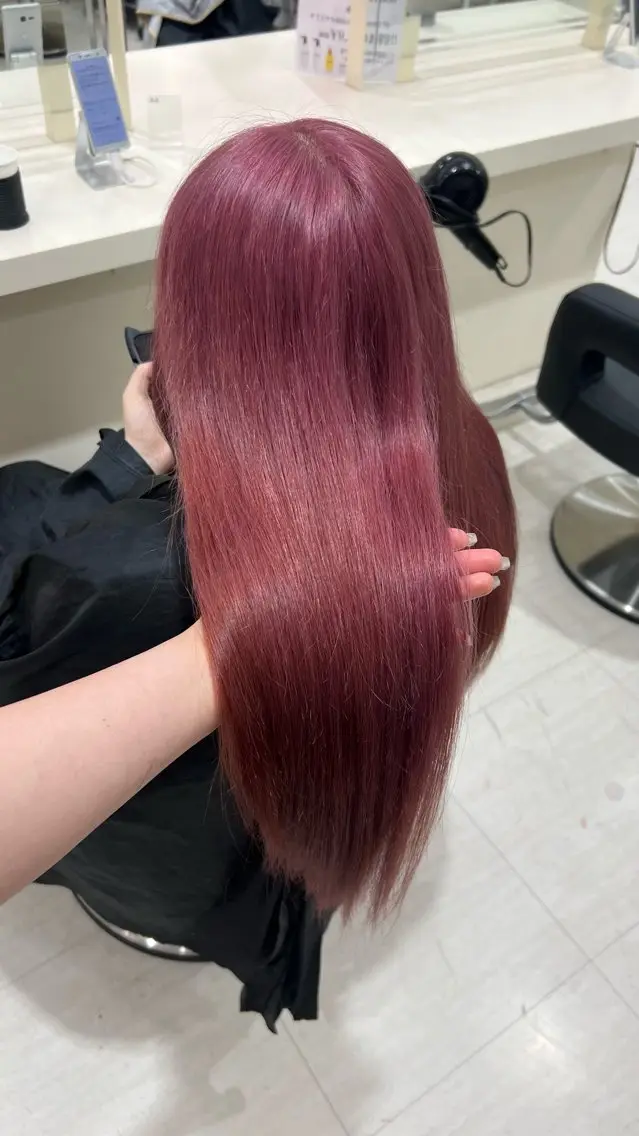 ロング カラー ヘアアレンジ 韓国レイヤー&ピンク 艶髪🩶maikoのヘアスタイル