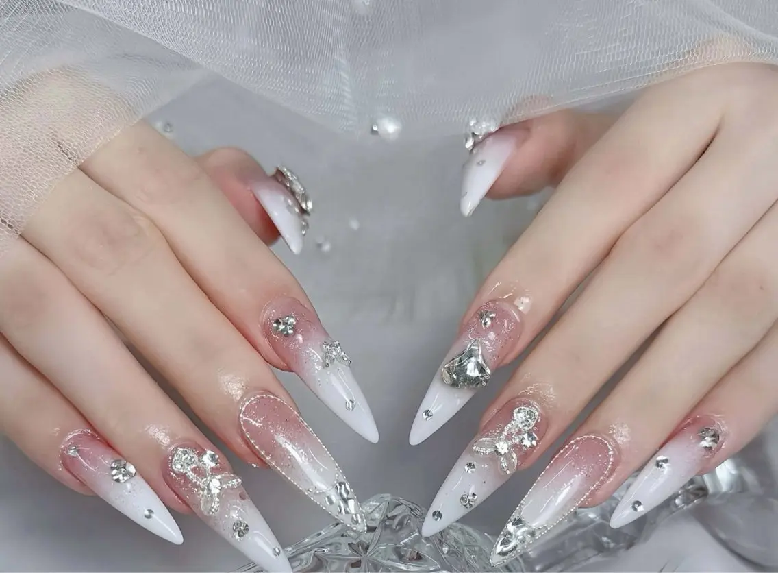 ネイル ハンドネイル REI NAIL1のネイルデザイン
