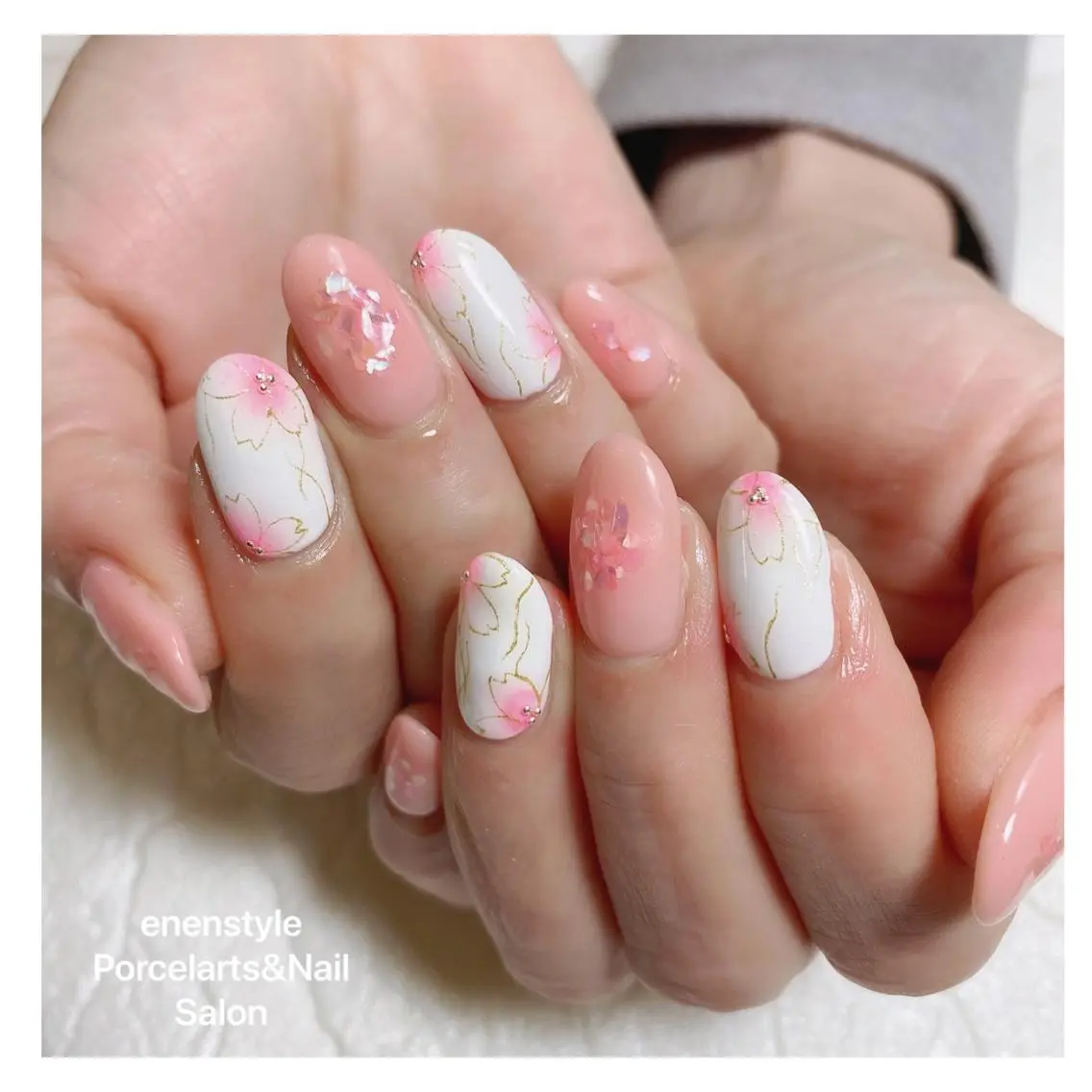 ミディアム ネイル 🐾enen style 🐾のネイルデザイン
