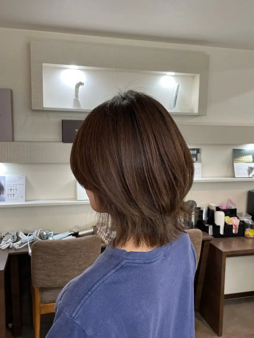 ショート ボブ レイヤーカット 堀 綾花のヘアスタイル