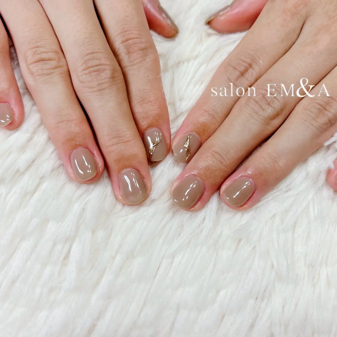 ネイル ミラーネイル ハンドネイル salon EM&A emiのネイルデザイン
