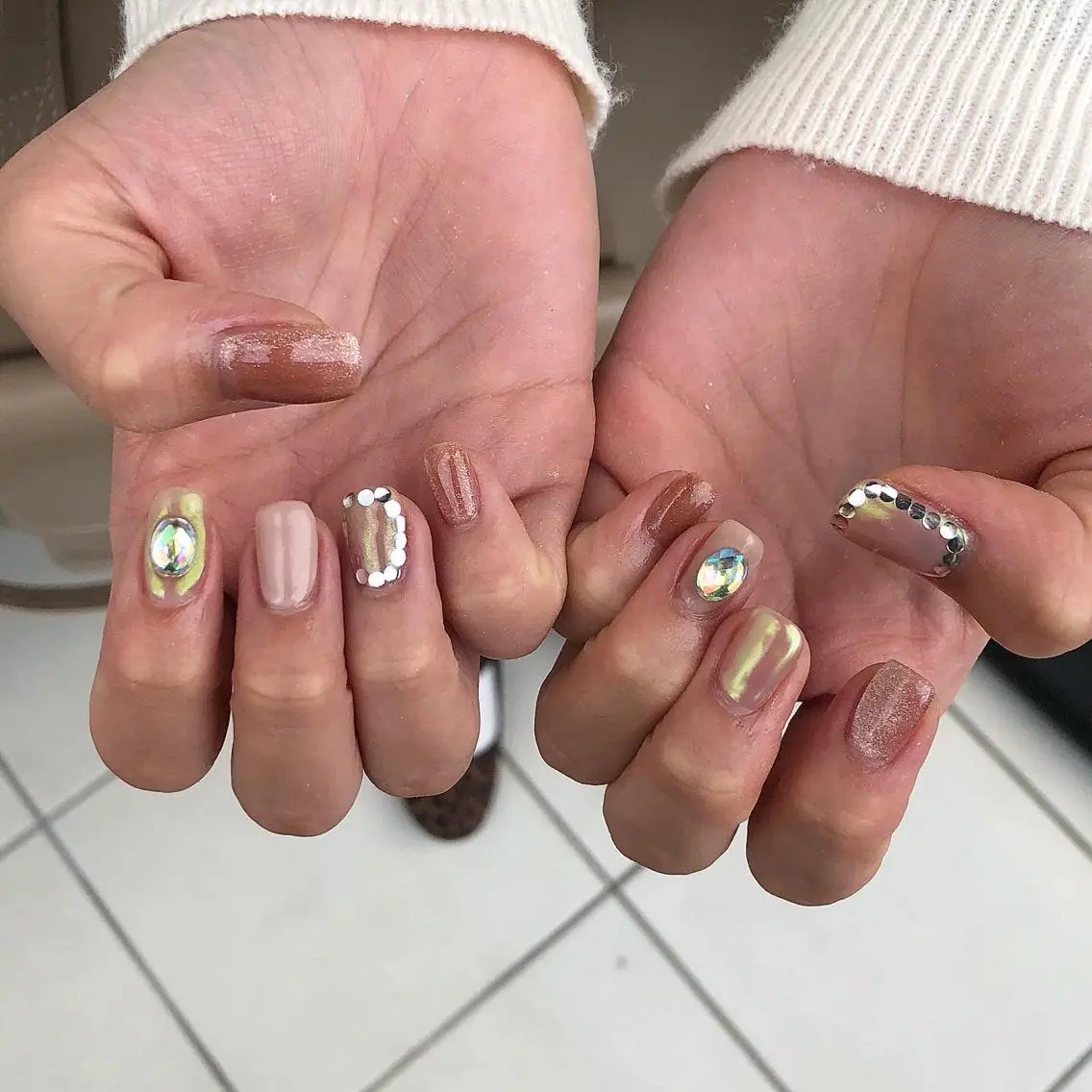 ネイル ハンドネイル émus nail Mamiのネイルデザイン