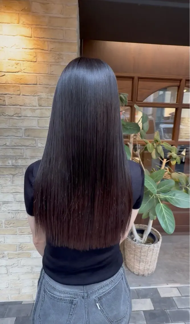 ロング カット 縮毛矯正 艶髪💎CLUTCH 透明感🫧RIHOのヘアスタイル