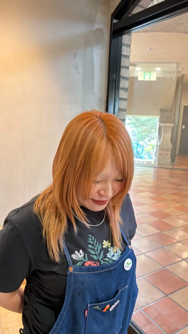 セミロング 窪田 茉栞呂のヘアスタイル