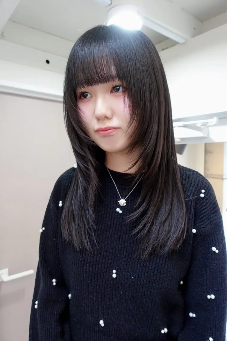 ロング 顔まわりレイヤー 顔周りカット レイヤーカット カット 🩵izu 🩵のヘアスタイル