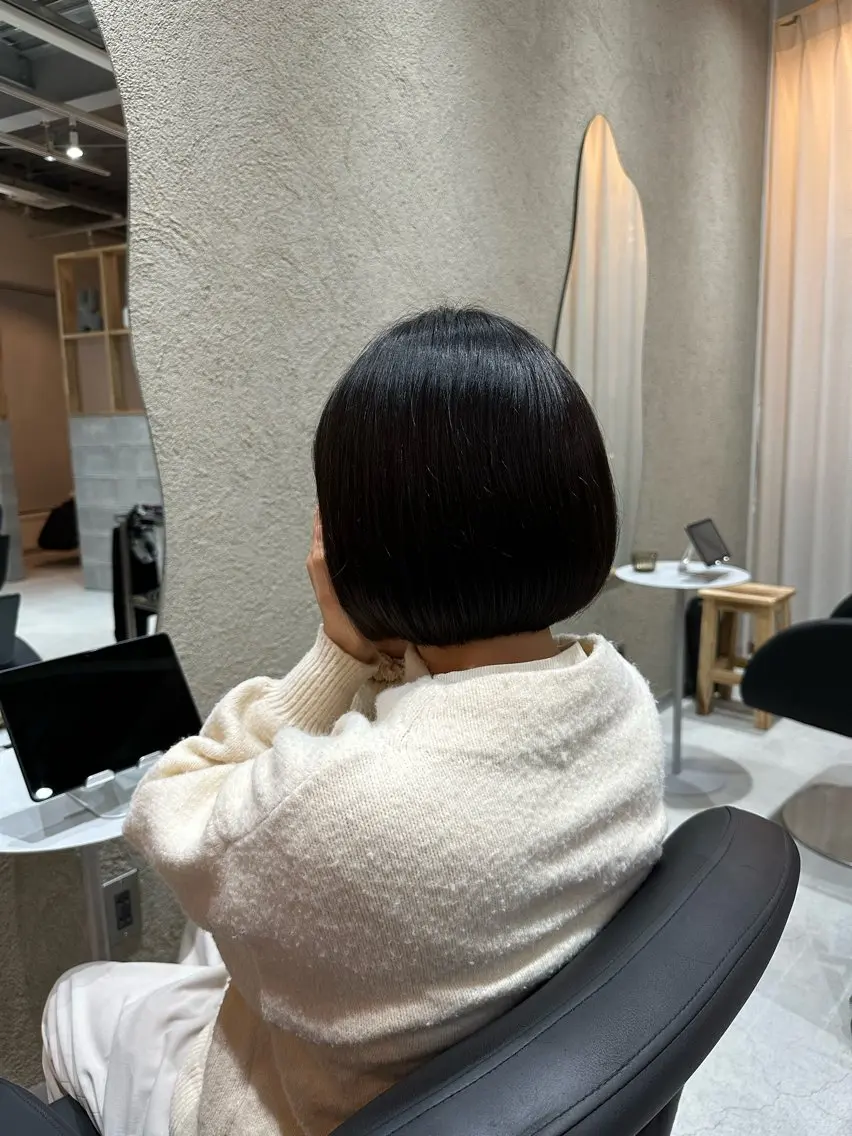 ミディアム Shiro RENのヘアスタイル